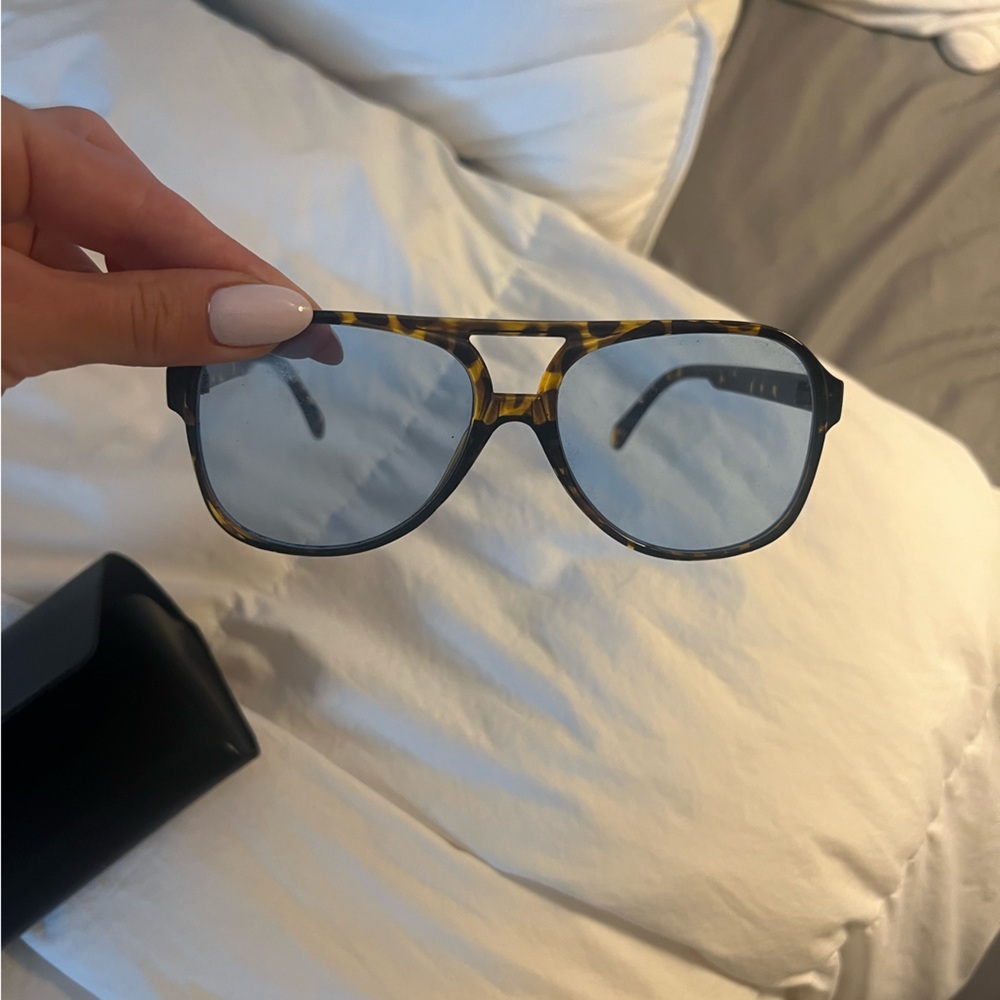 Tortoise Shell Aviator Sunglasses